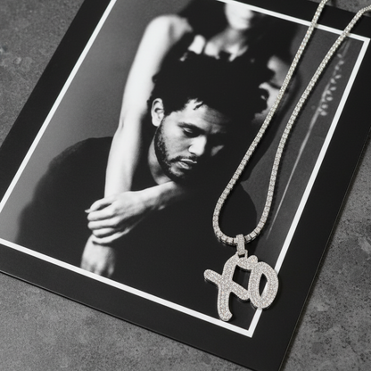 Timeless XO Pendant - VVS1 Moissanite Edition